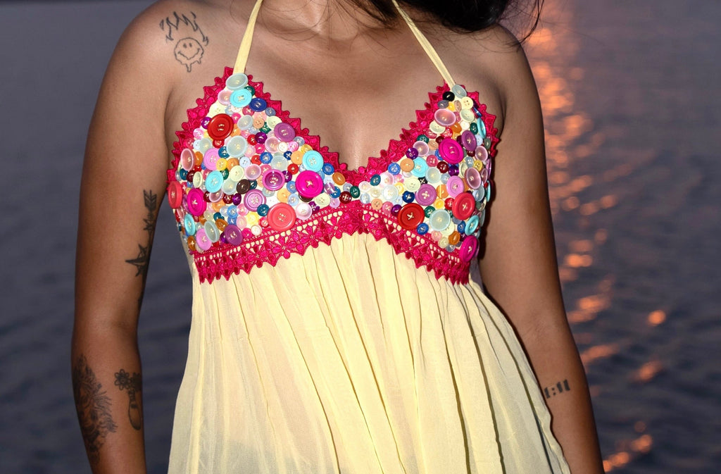 Button Top
