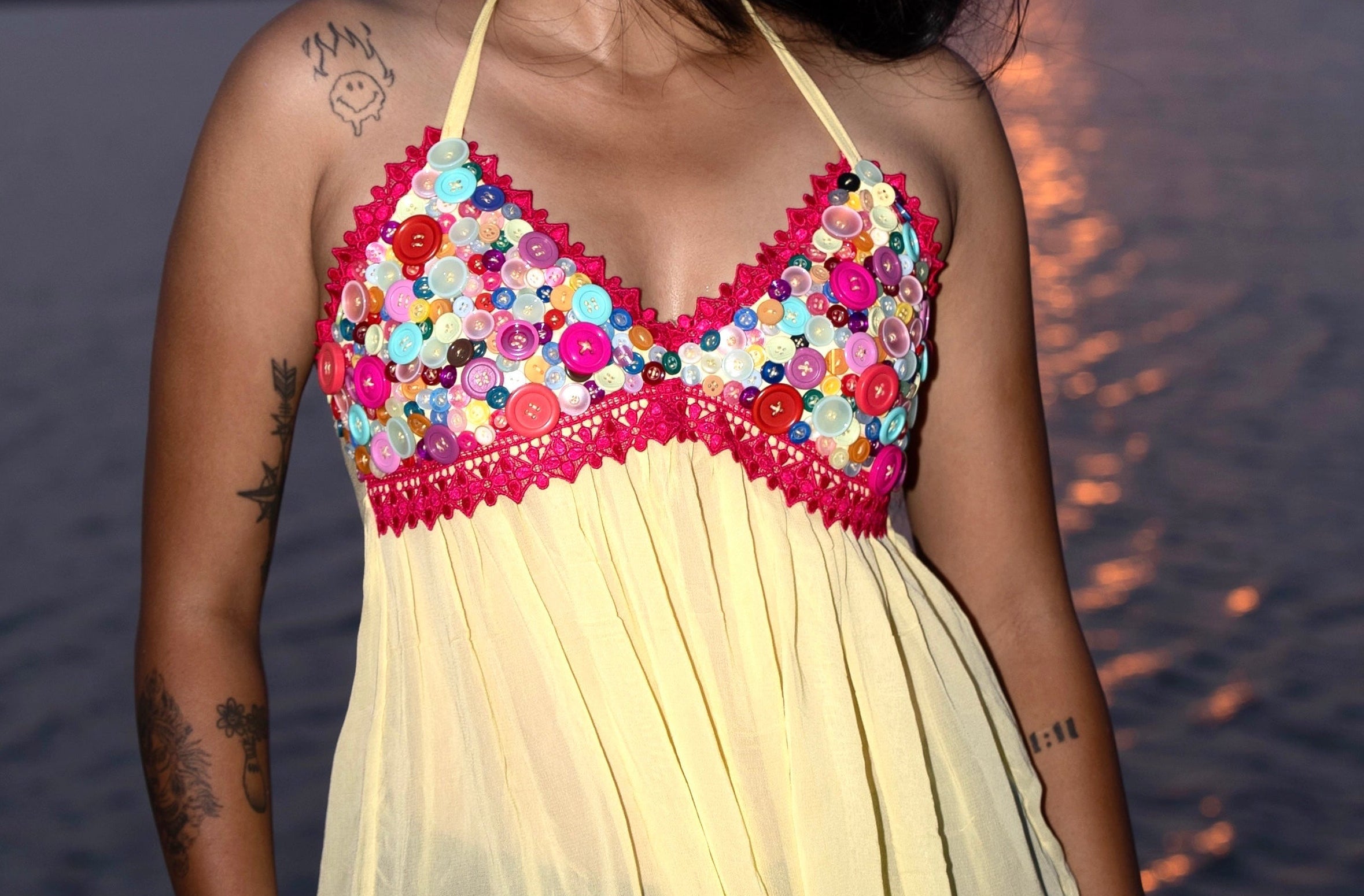 Button Top